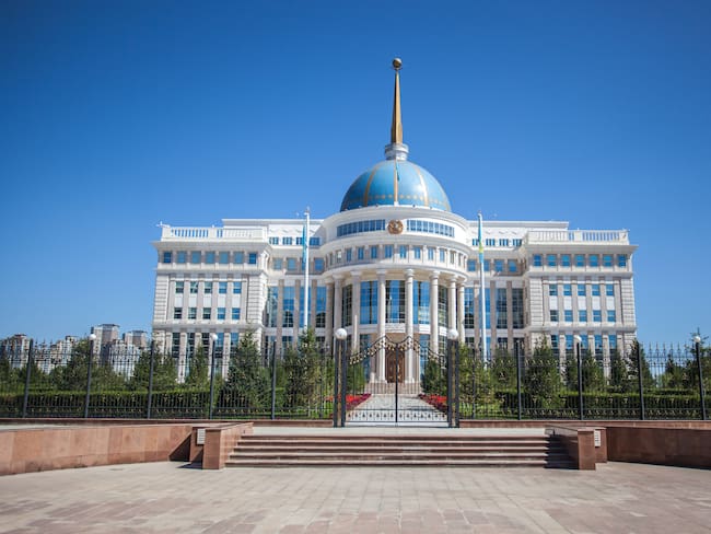 Palacio de presidencia del país más grande del mundo sin costa al mar // Getty Images