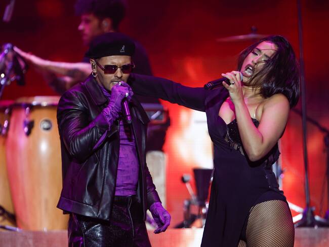 MADRID, 14/09/2023.- Los cantantes Abraham Mateo y Chanel durante el concierto que ofrecen en la fiesta Vive Dial, hoy jueves en el WiZink Center, en Madrid. EFE/Sergio Pérez