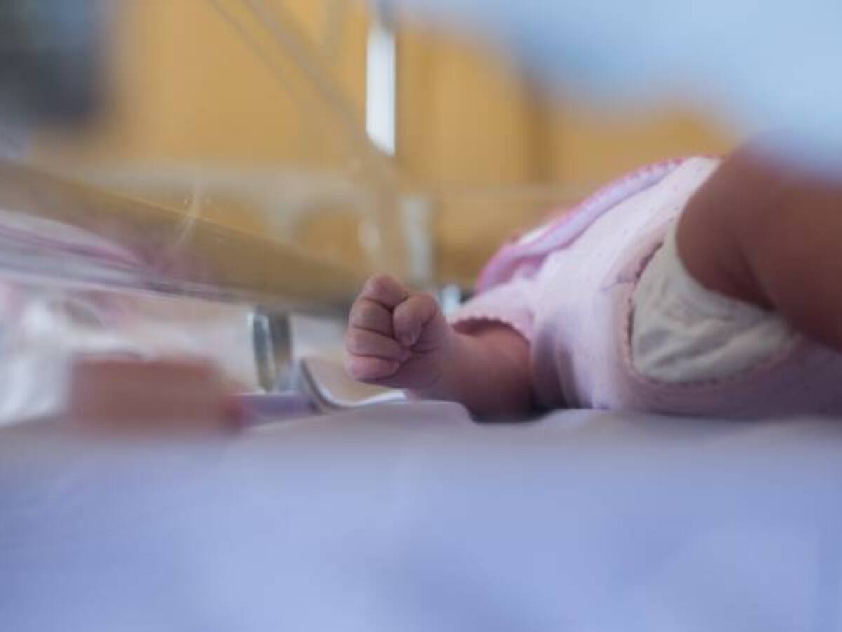 Autoridades investigan muerte de una niña de 4 años en pagadiario de Santa Fe