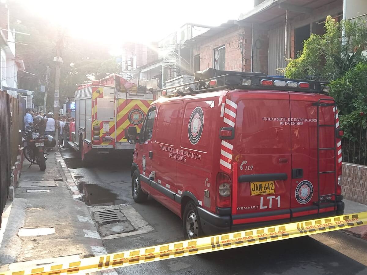 Incendio en Cali cobra la vida de cuatro personas; una menor fue rescatada con vida
