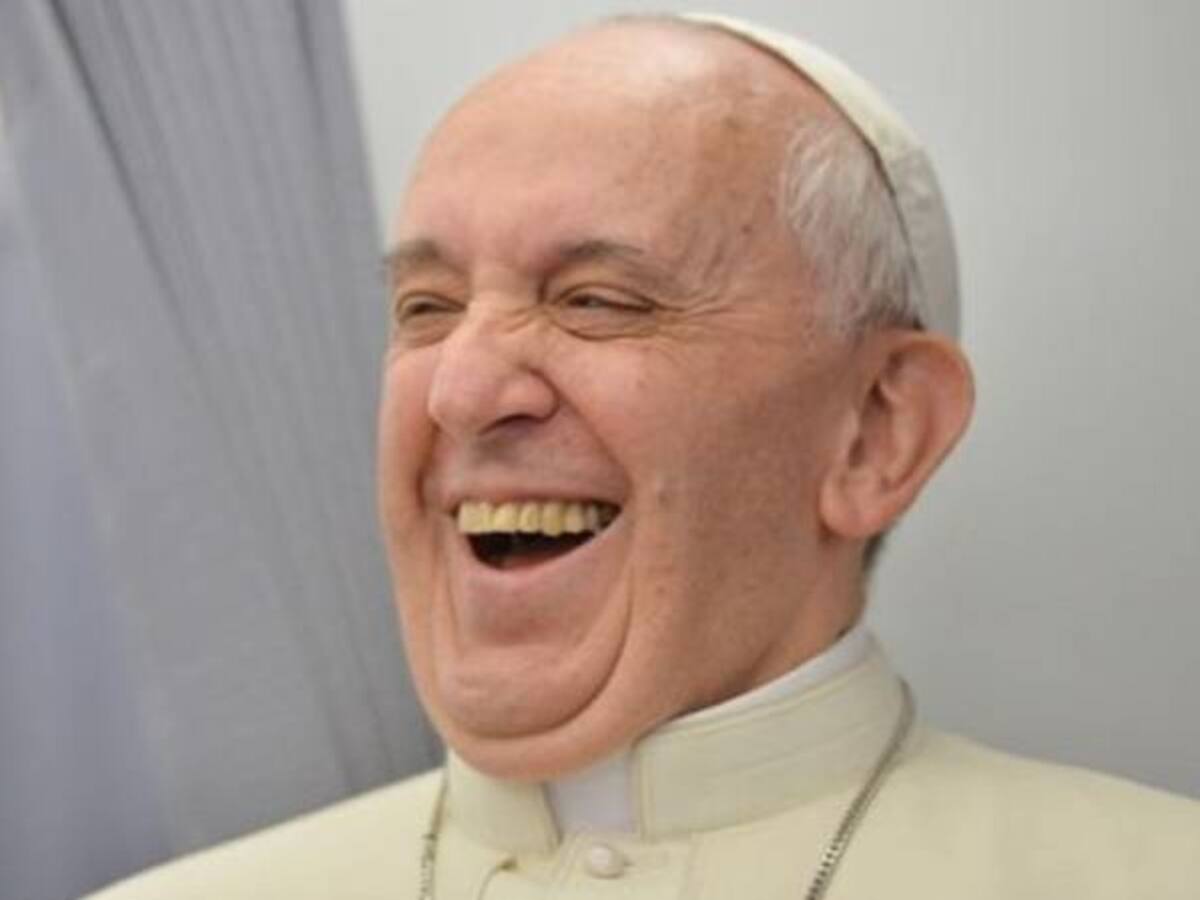 Papa Francisco: controles tras cirugía abdominal son positivos