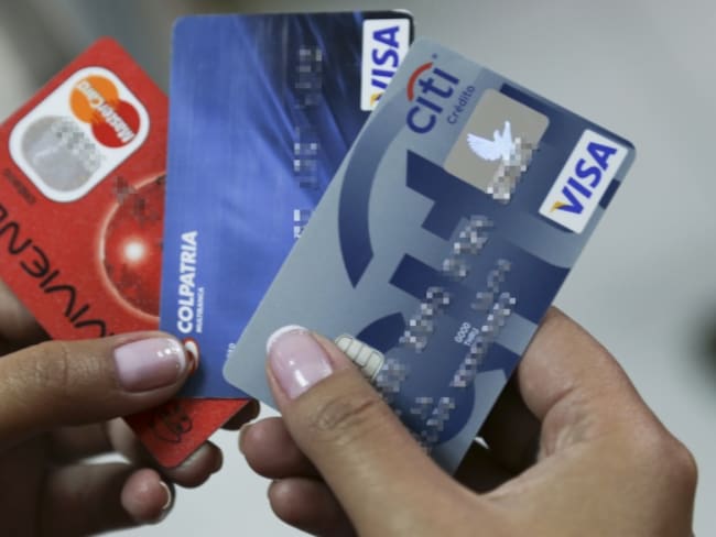 Compras con tarjetas de crédito tendrán tasa de interés más alta