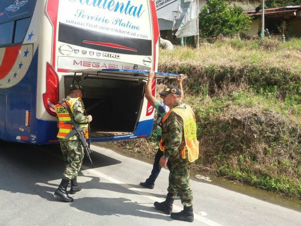 Aumenta presencia del Ejército en la vía Risaralda - Chocó