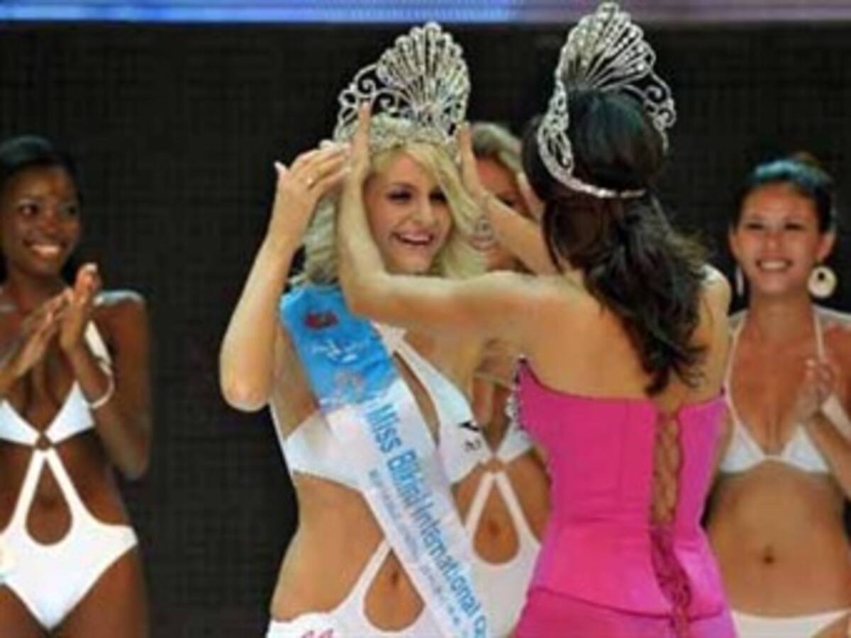 Miss Rumanía elegida en China 'Miss Bikini Internacional 2010