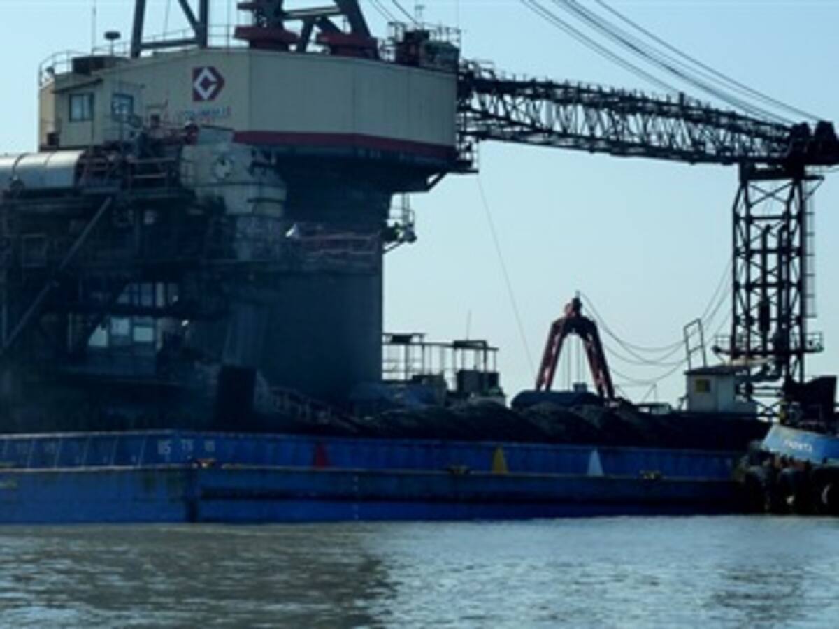 Autoridades de Santa Marta consideran insuficiente cargue directo de carbón