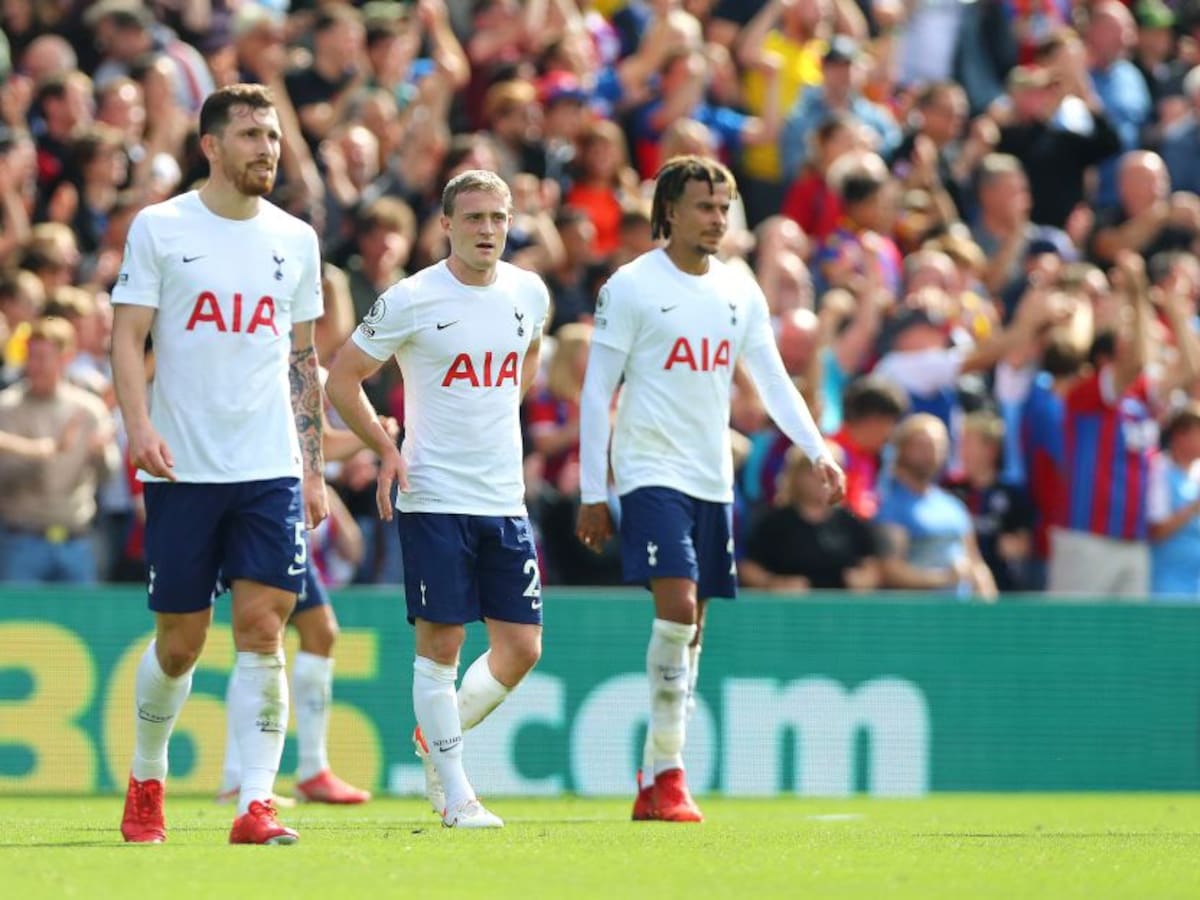 Sin Dávinson Sánchez, el Tottenham cayó goleado y arriesga su liderato