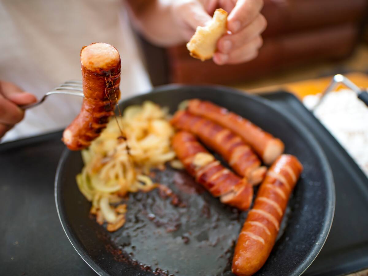 Alimentos que no debería comer en la noche si lo que quiere es bajar de peso