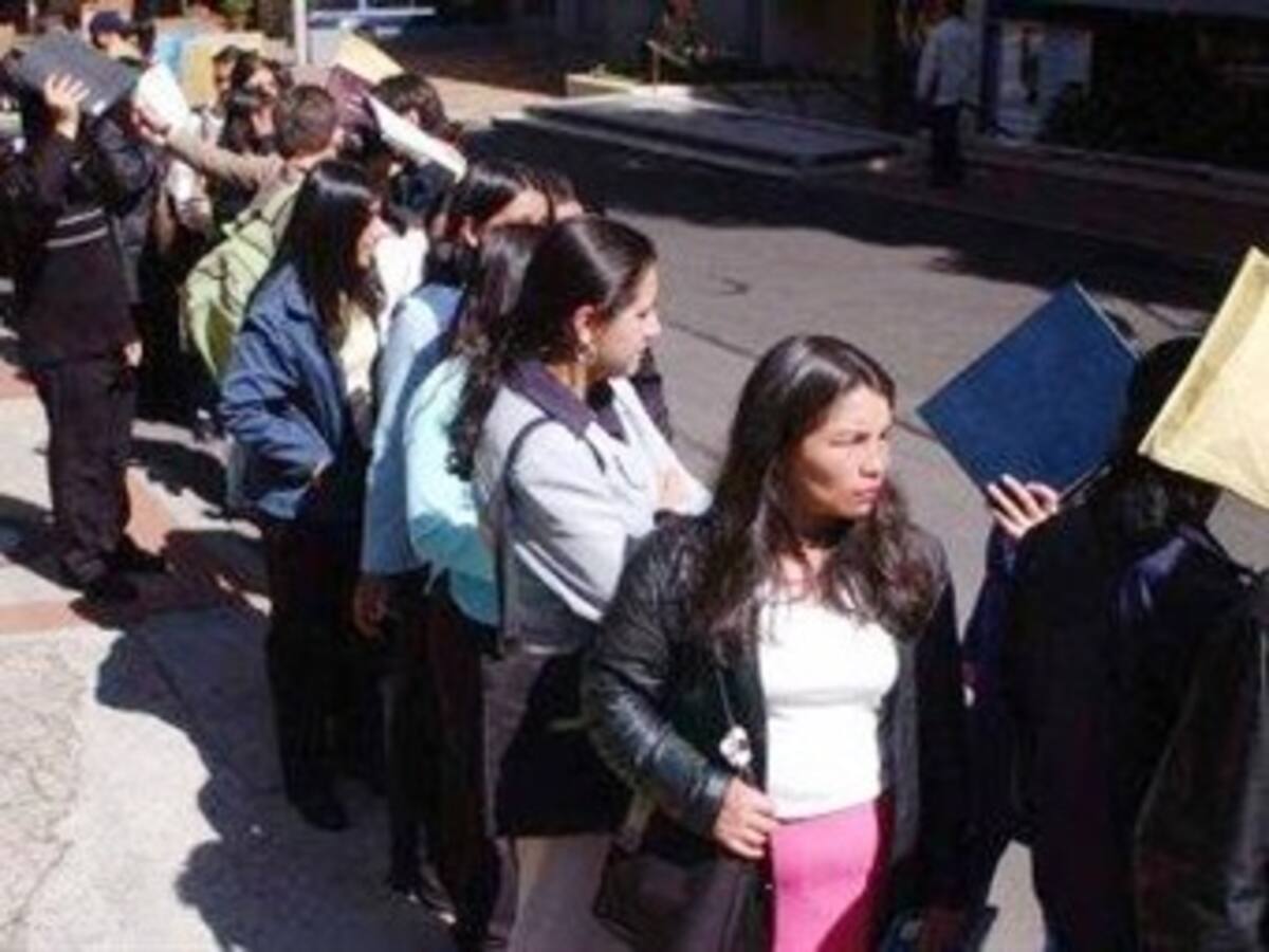 Dos millones 608 mil colombianos se encuentran sin trabajo