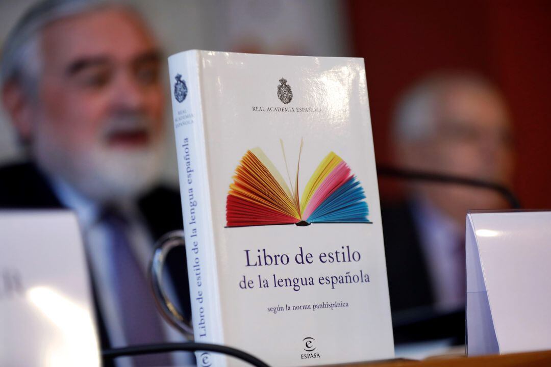 La RAE lanzó primer Libro de estilo, pensado para escritores digitales