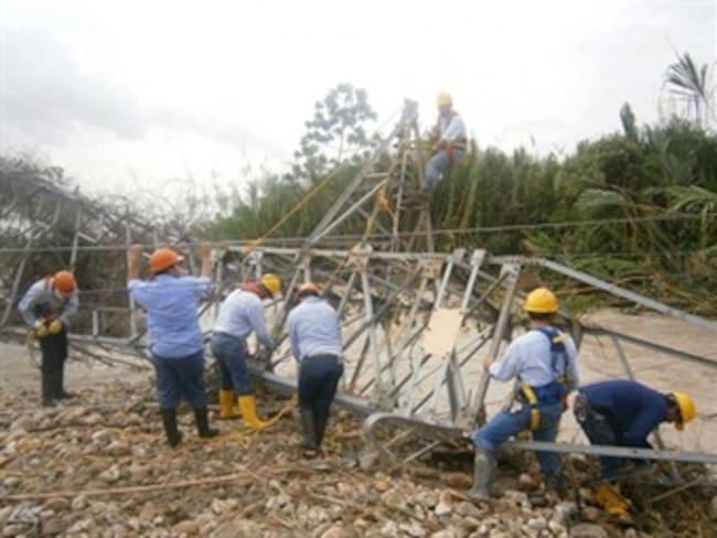 Atentado contra una torre de energía provocó apagón en Arauca