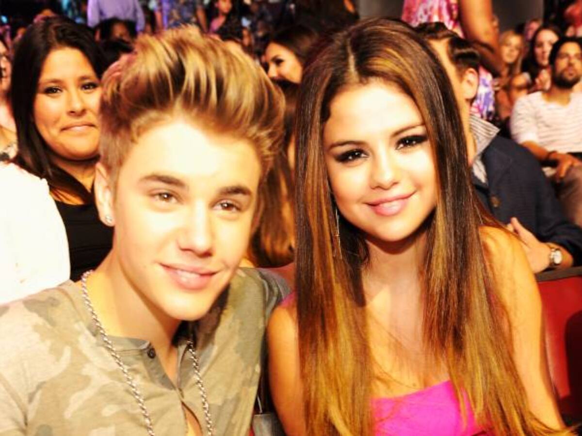 Beso que confirma el romance de Selena Gomez con Justin Bieber