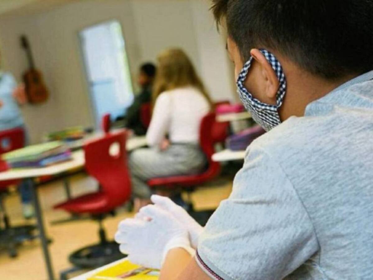 Vuelven las clases presenciales en Pereira con un aforo del 100 %