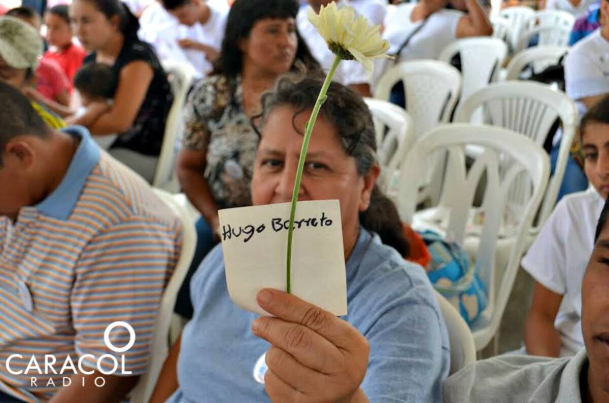 Diálogos que han sabido poner en el centro de sus acuerdos justamente a las víctimas para darle como horizonte claro a su implementación la satisfacción plena de los derechos a la verdad, justicia, reparación y garantías de no repetición que exigen y merecen las víctimas del conflicto social y armado”, explican los organizadores del evento. 