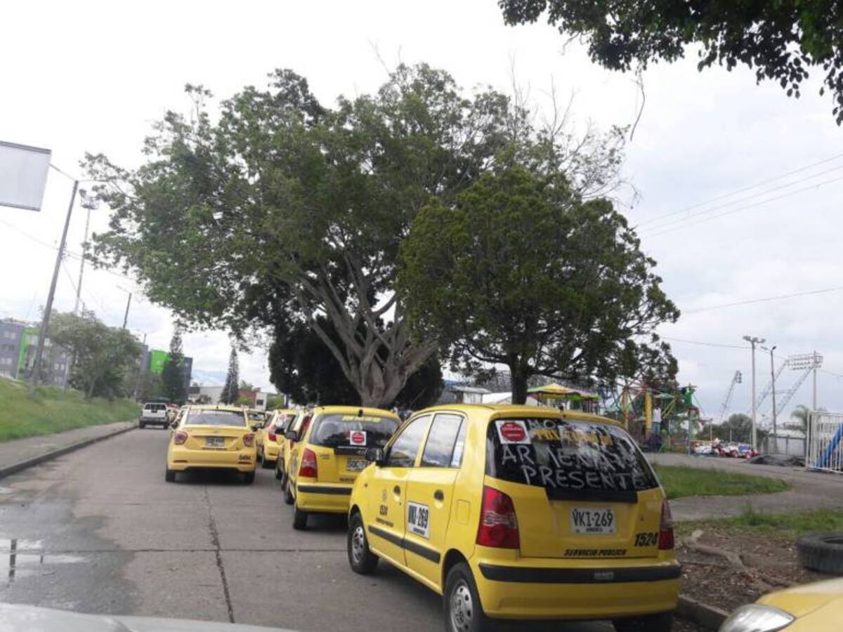 3462 comparendos por informalidad en Armenia en 2017