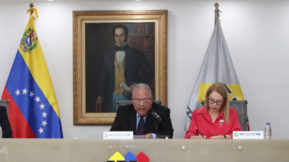 CNE ratifica reelección de Maduro con el 51,95 % de los votos, en un segundo boletín