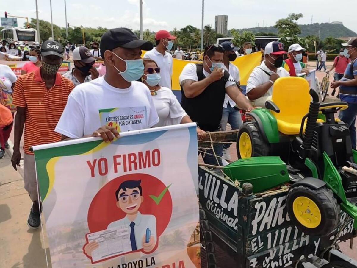 En Cartagena marcharon en contra del alcalde William Dau