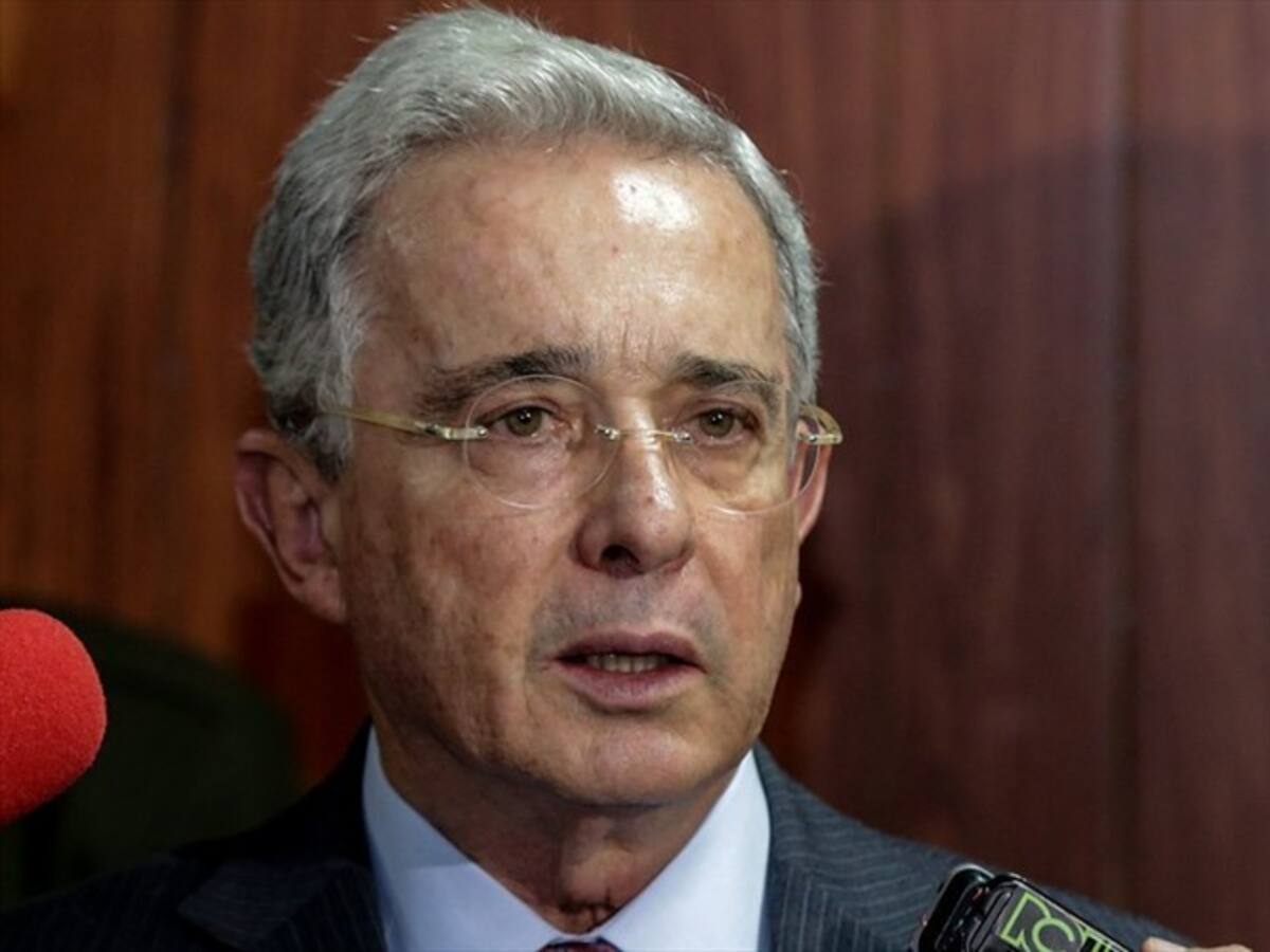 Uribe modificará acuerdo con las Farc si su partido gana las elecciones