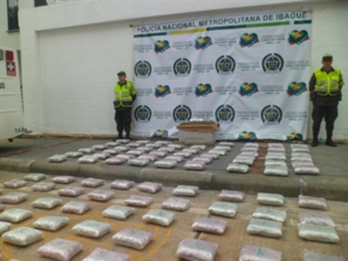 Incautan 100 kilos de marihuana dentro de una ambulancia en el Tolima