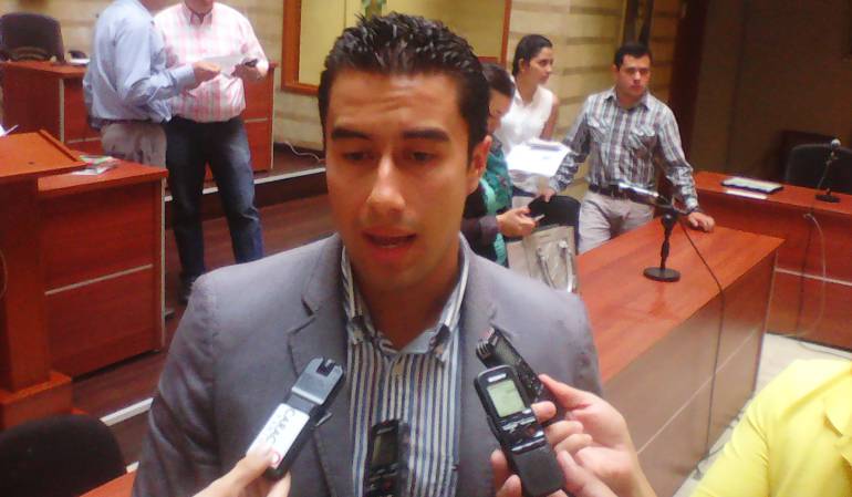 Cabe recordar que el Tribunal Administrativo del Quindío decretó medidas cautelar de suspensión provisional del cargo de personera