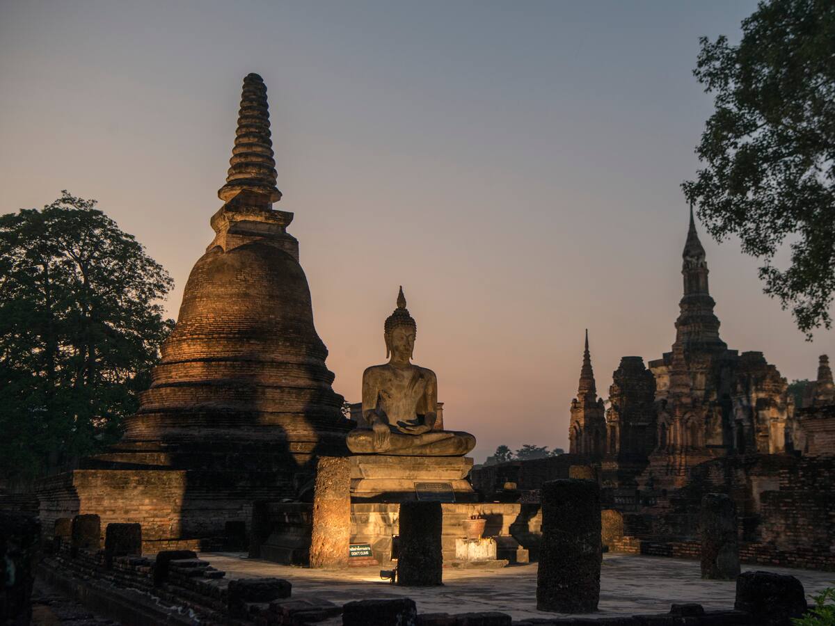 Descubren reliquias budistas de hace 1300 años en Tailandia que reescriben historia de esta región