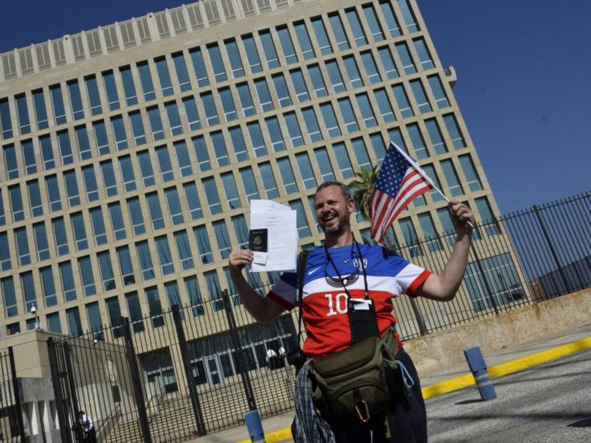 EE.UU. y Cuba celebran restablecimiento de relaciones diplomáticas