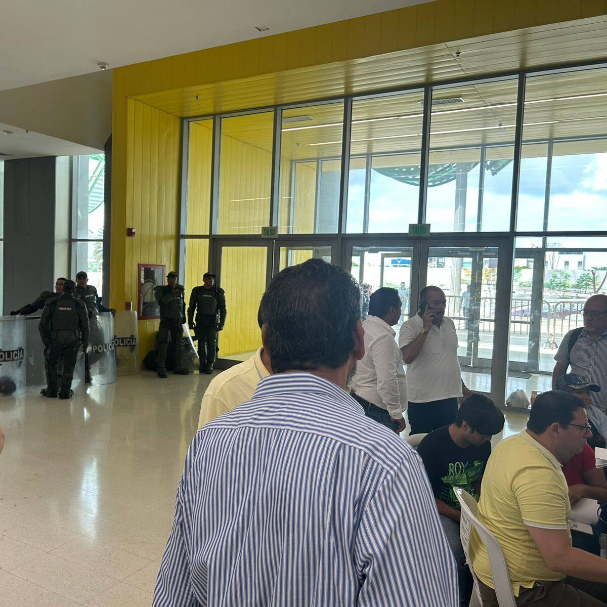 Con fuerte presencia policial se realizaron escrutinios en Barranquilla