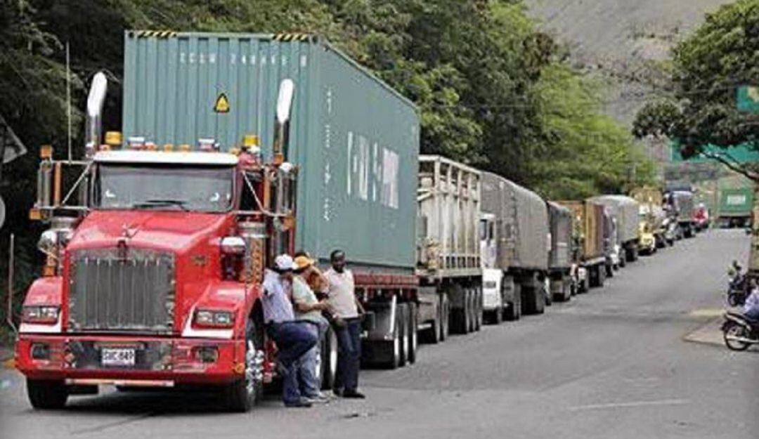 Transportadores de carga reclaman el paso de mercancías hacia Venezuela