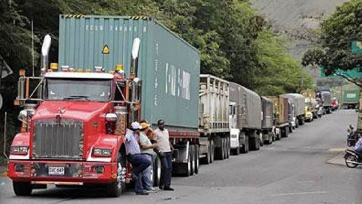 Transportadores de carga reclaman el paso de mercancías hacia Venezuela