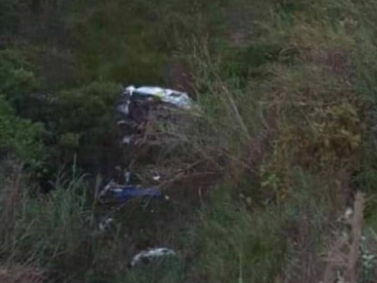 Una ambulancia se accidentó y el paciente que iba en el carro murió