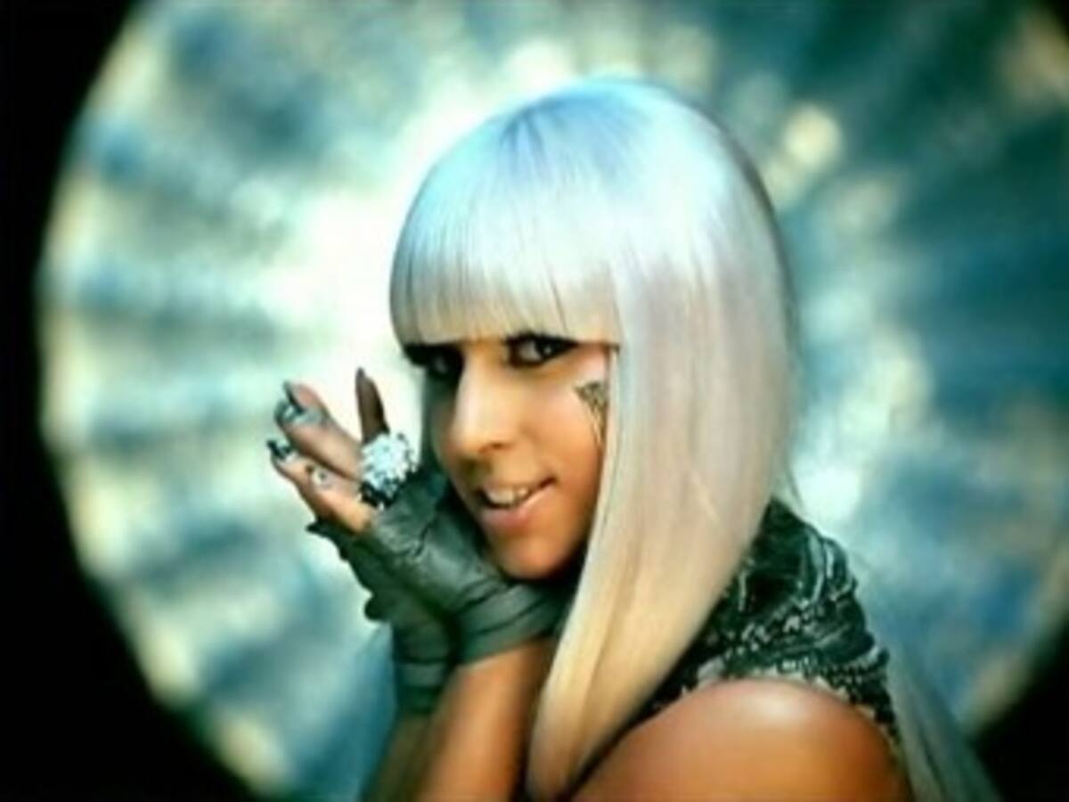 Lady Gaga demanda a empresa por utilizar su nombre para línea de cosméticos