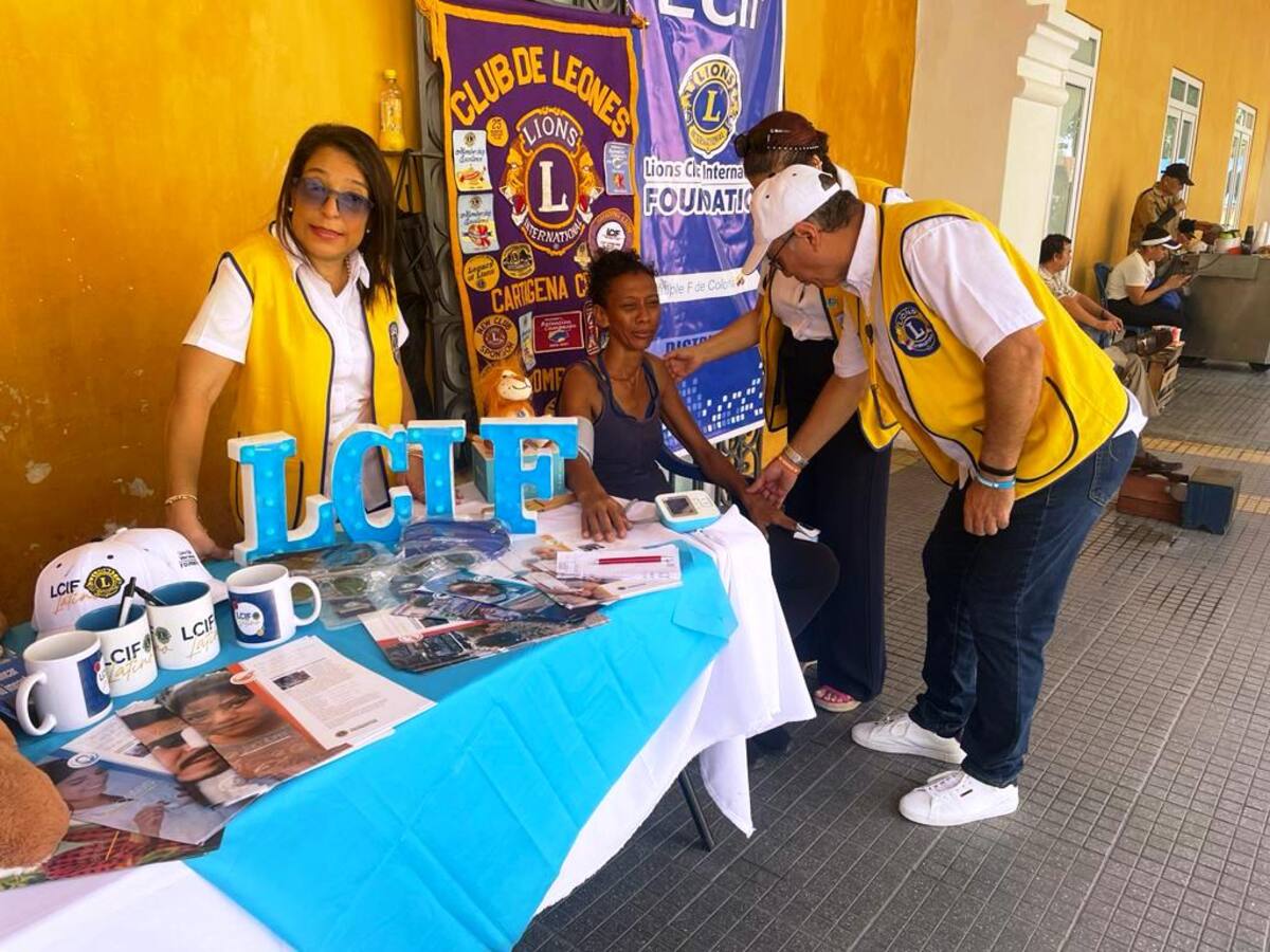Clubes de Leones realizaron feria de servicios en el centro de Cartagena