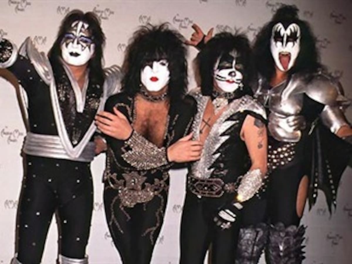 Kiss actuará en homenaje a Michael Jackson, quien según Simmons era pederasta
