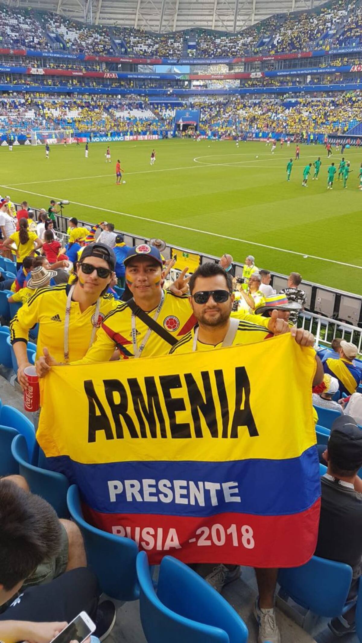 Con banderas y mucho colorido los cuyabros acompañaron a la tricolor nacional