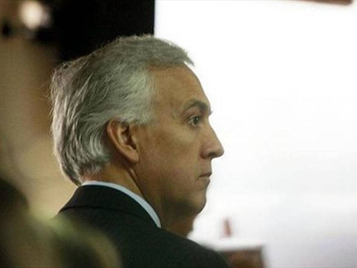 "Juez no garantiza la legítima defensa de Samuel Moreno": Defensa