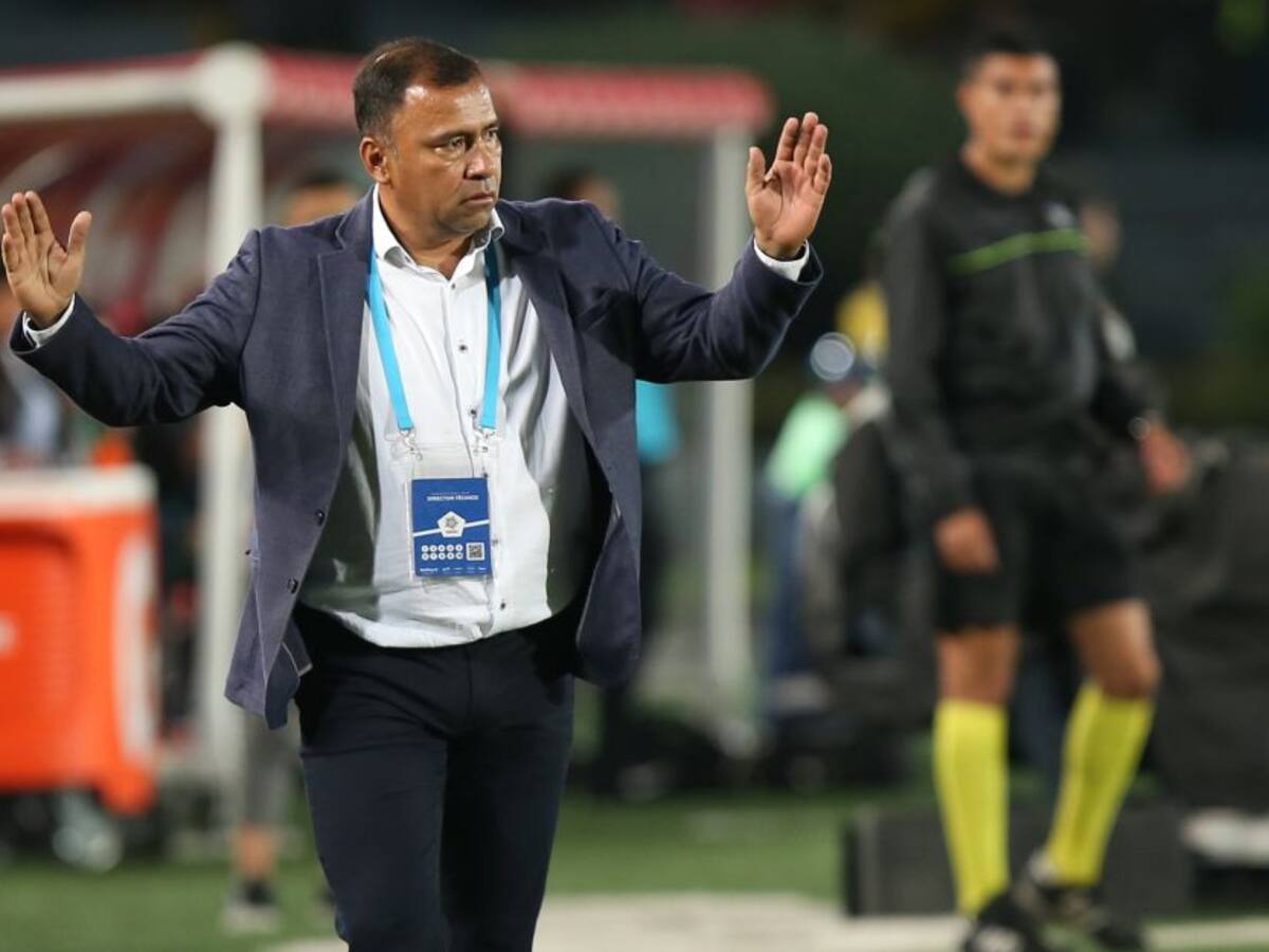 Ya van seis: Harold Rivera dejó de ser el entrenador de Santa Fe