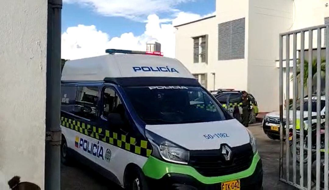 En medio de un dispositivo policial fueron conducidos los 10 internos víctimas de presunto abuso sexual