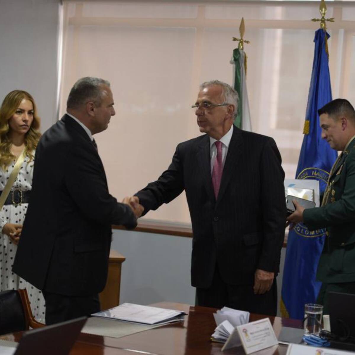 Eligen al general (r) Javier Ayala como nuevo rector de la Universidad Militar