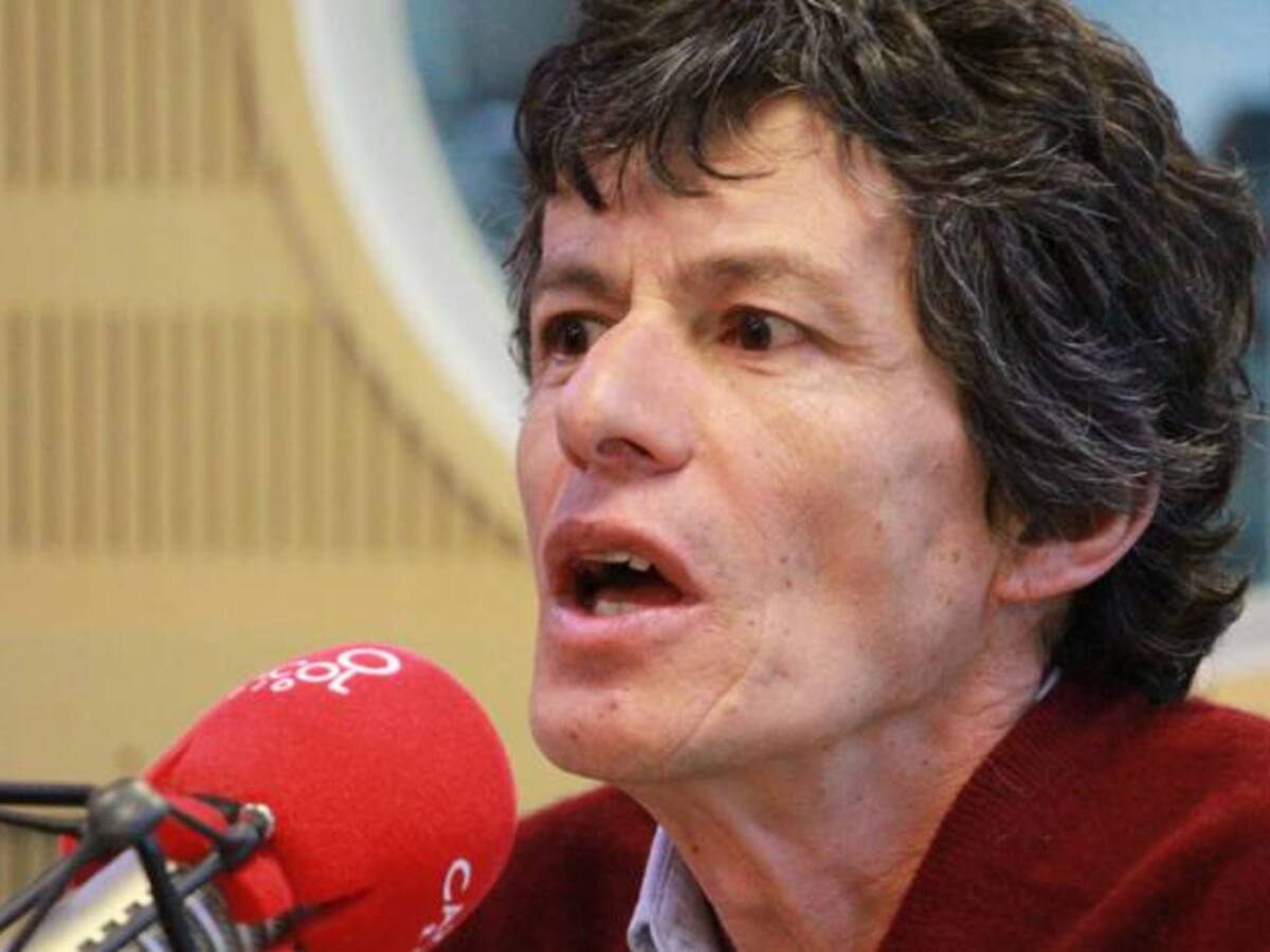"Que acá no se vaya a tratar con guantes de seda a coviandes porque le pertenece a Luis Carlos sarmiento Angulo" Juan C. Floréz