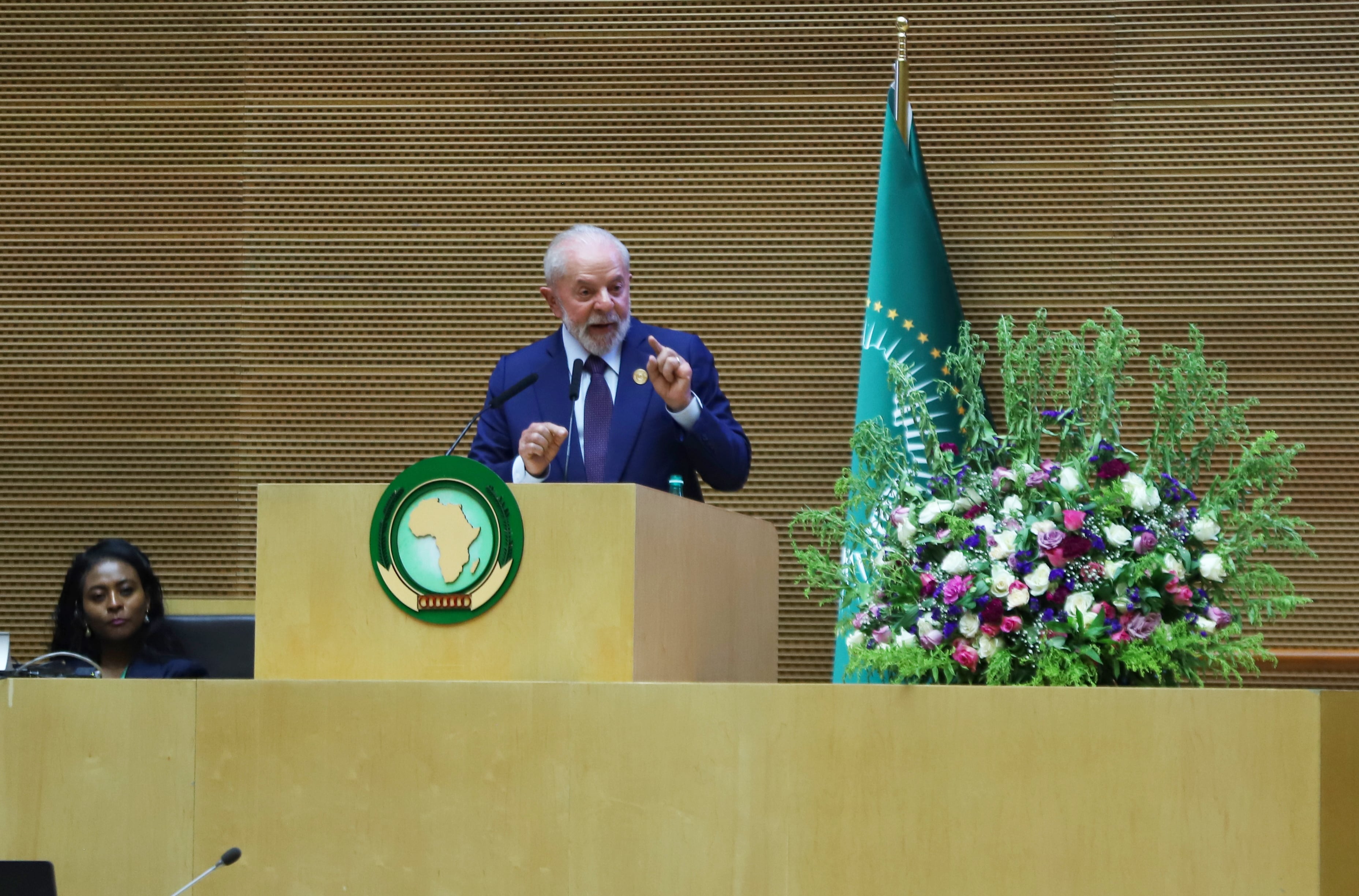 Addis Ababa (Ethiopia), 17/02/2024.- Brazil's President Luiz Inacio Lula da Silva addresses African heads of state during the 37th Ordinary Session of the Assembly of the Heads of State in Addis Ababa, Ethiopia, 17 February 2024. The summit, themed 'Educate and Skill Africa for the 21st Century', runs through 18 February 2024. (Brasil, Etiopía) EFE/EPA/MINASSE WONDU HAILU