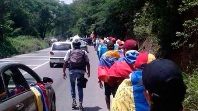 Venezolanos exigen cambio democrático.