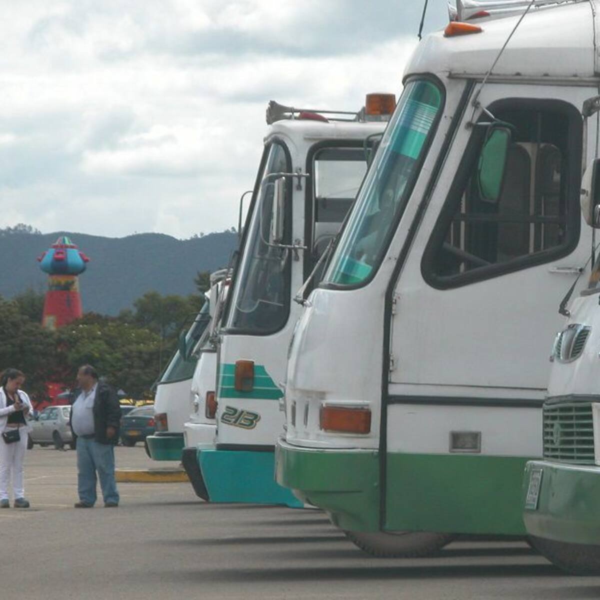 Denuncian disparo en las tarifas de transporte intermunicipal