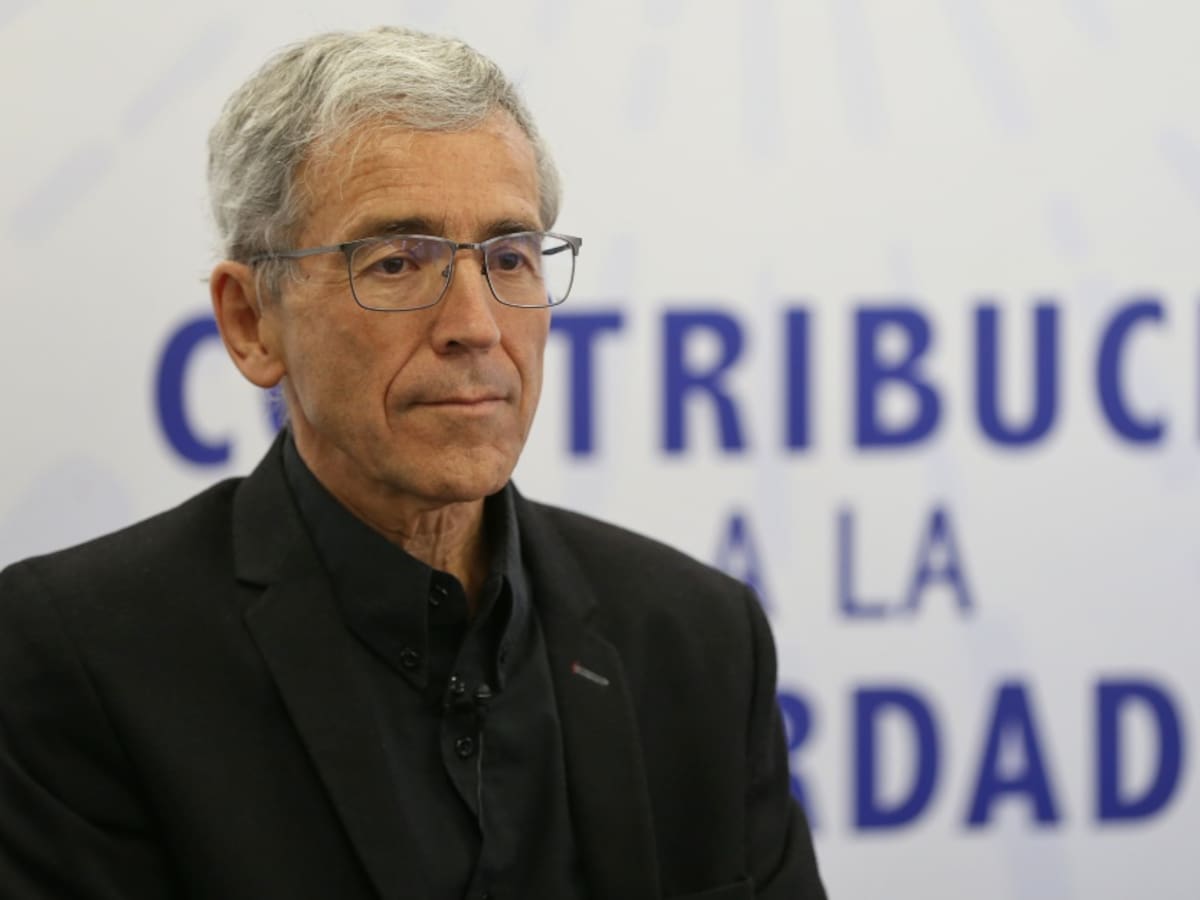 Juan Carlos Pinzón aclara lo que dijo de la Comisión de la Verdad