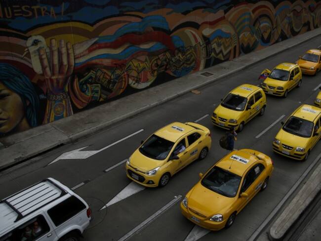 Taxistas tendrían 120 bloques de búsqueda contra Uber: Distrito