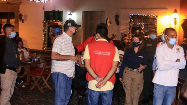 Alcalde William Dau en operativos de control en Cartagena