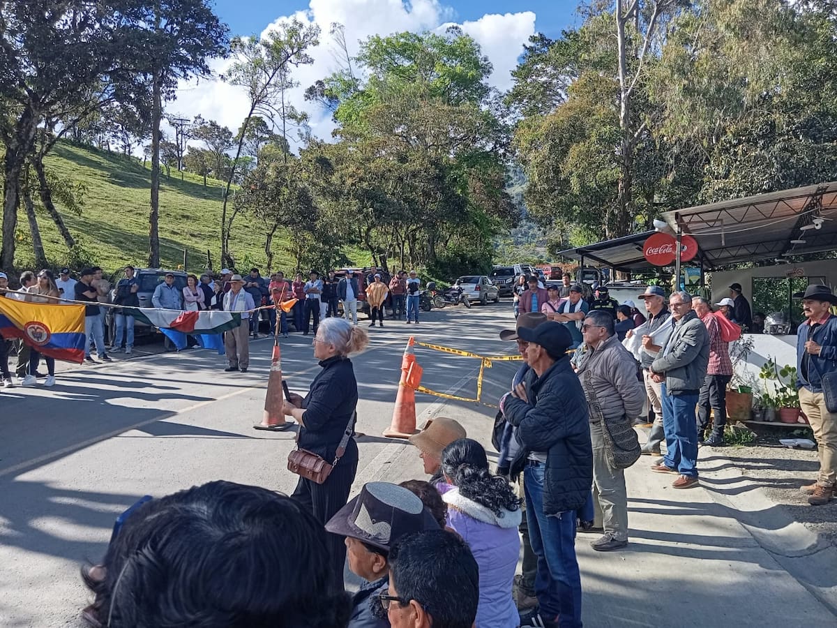 Comunidad de El Guavio, Cundinamarca llega a acuerdos preliminares con las autoridades en el PMU