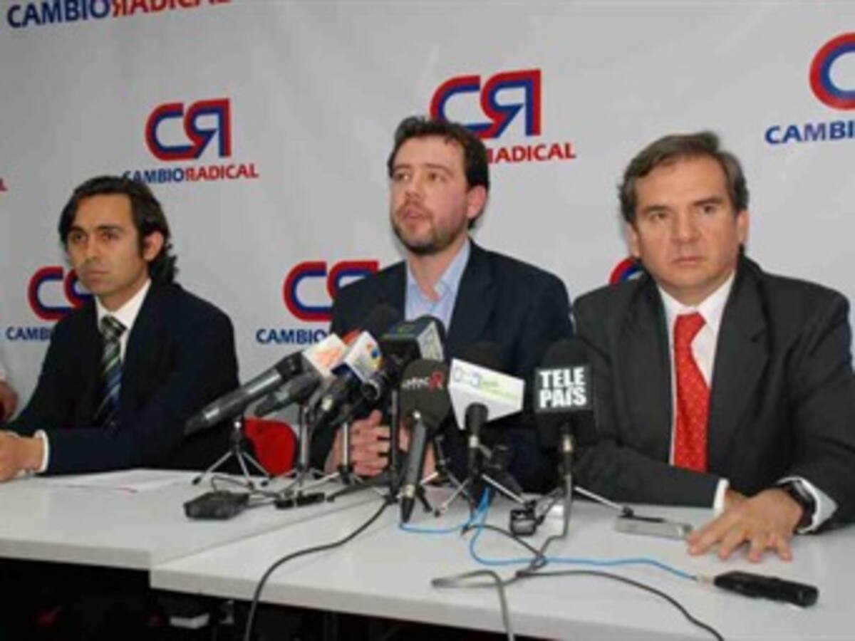 Dirigentes de Cambio Radical descartan reunificación con el Liberalismo
