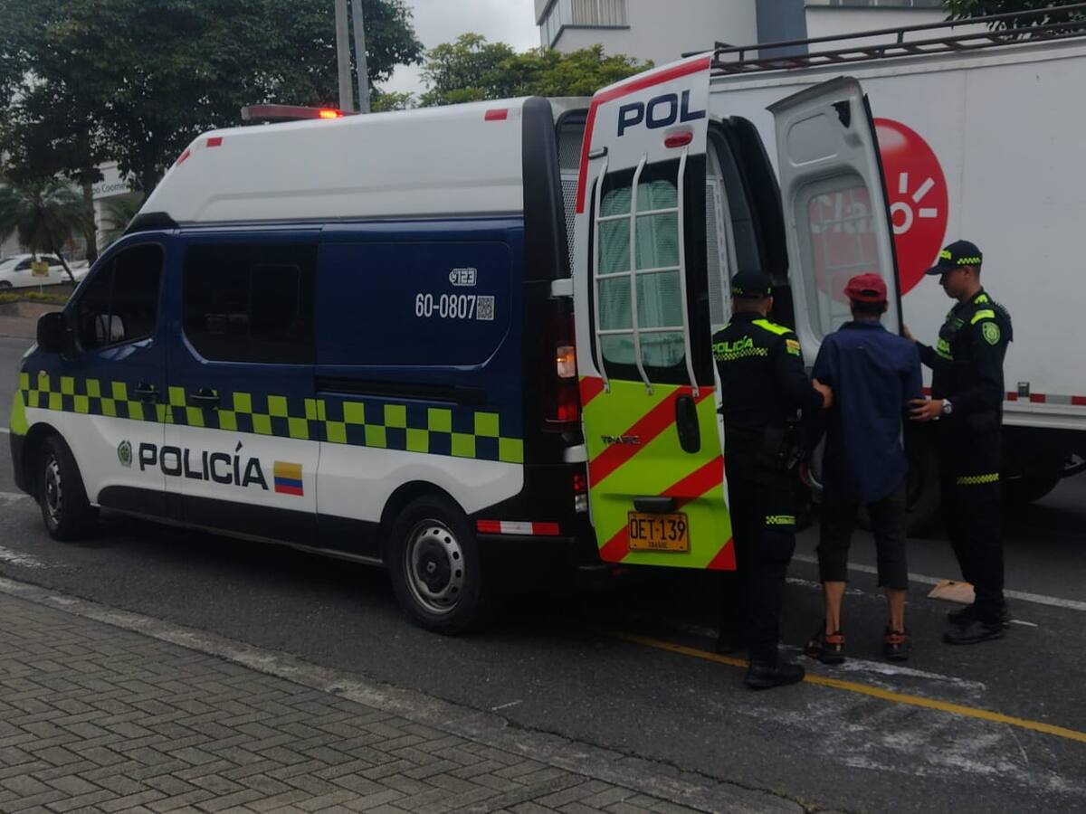 En Pereira realizan controles constantes en semáforos para garantizar la seguridad
