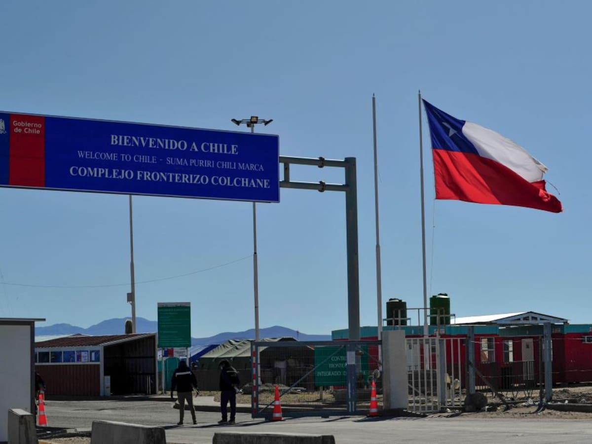 Chile fortalece seguridad en su frontera norte ante posible ola migratoria desde Venezuela