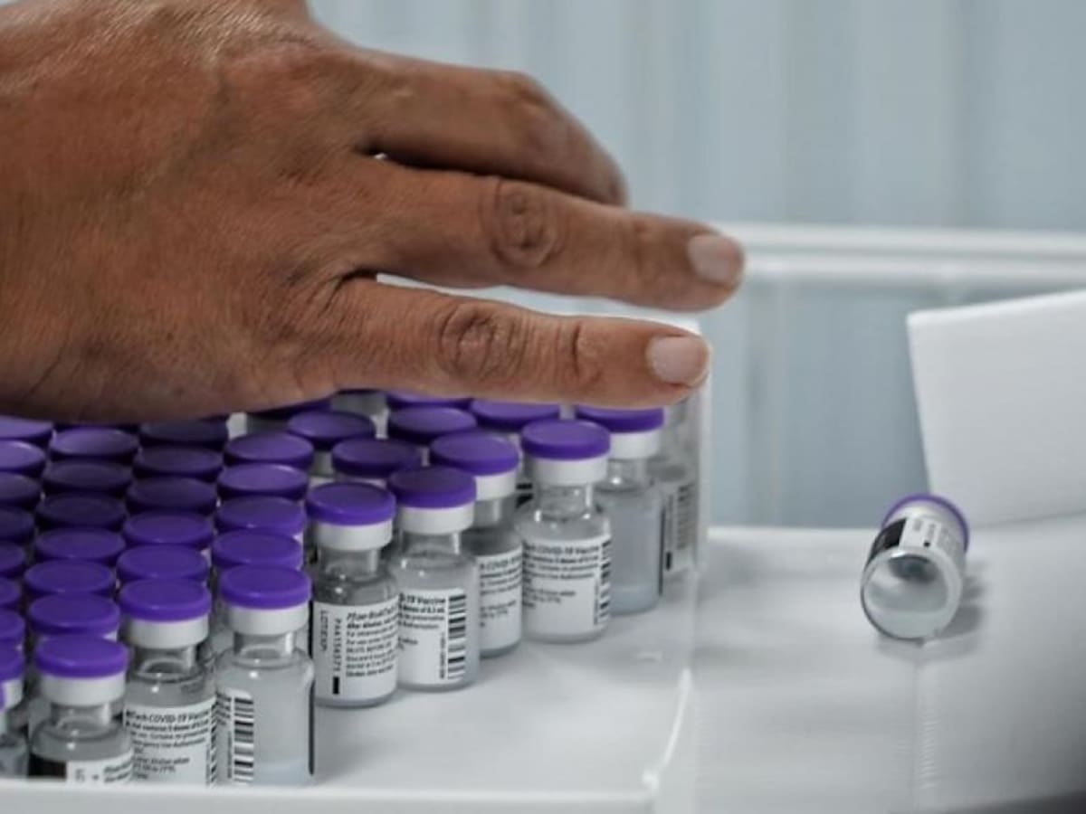 COVID-19: 73.6% en Colombia ya está vacunada con al menos una dosis