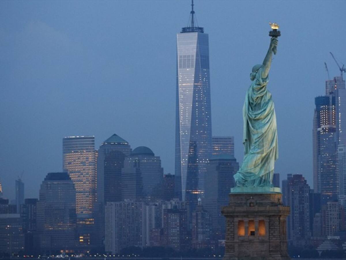 Este año la política de Nueva York no sólo habla español, tiene acento colombiano